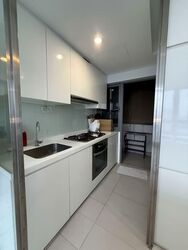Centro Residences (D20), Condominium #558598161